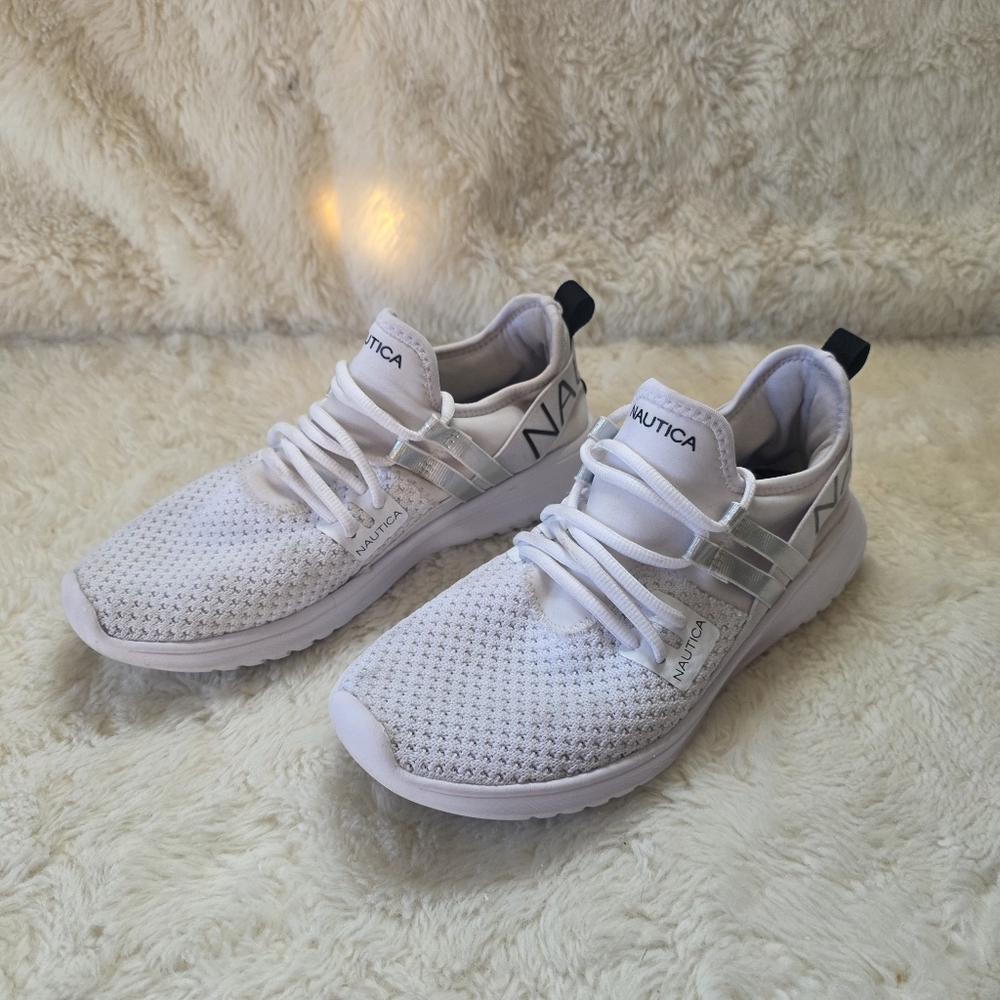 Nautica Womens Yurem Logo Strap White Mesh Knit Slip On Athletic Sneakers Sz 7.5